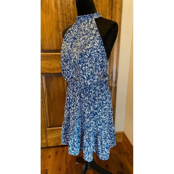 Halter Neckline Dress Plus Size XL Silky Feel Patterened Ruffle Hem Flirty Sexy - Picture 5 of 10